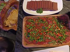 -热火朝天鲜切牛肉火锅(南强街巷店)