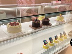 -好利来(上海长宁龙之梦店)
