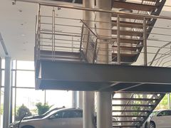 -天津波士信达奔驰4S店(卫津南路店)