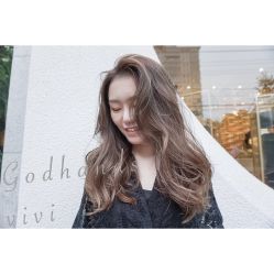 -God Hands发型设计复古会所