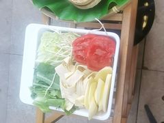 -菌海森林·非遗野生菌火锅(西山区滇池路摩根道店)