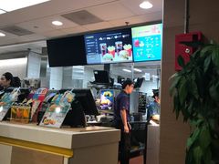 -麦当劳(轻轨曹杨路店)