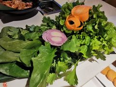 蔬菜拼盘-千纸鹤嫩汁烤肉(学府店)