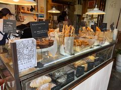 面包甜点陈列柜-仙峰天然面包(迎宾路店)