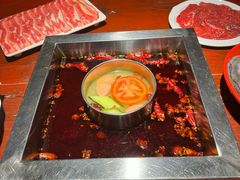 -二荆条·蜀鲜汇城市森林火锅