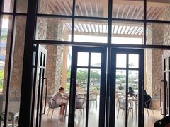 -亚龙湾希尔顿自助餐厅·海鲜·烧烤·沙滩BBQ·现场乐队