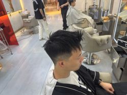 -YOUNG漾沙龙