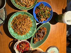 -包整·丝娃娃(一览甲秀楼风景店)