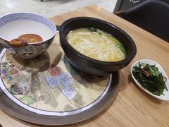 -妈妈故事米线(市府恒隆店)