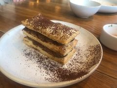 巧克力千层酥-ROAST coffee & eatery