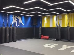 -成杰格斗·拳击·柔术·防身术(建设路店)