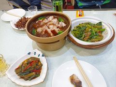 -李家猪蹄融合菜馆(河松街店)