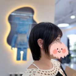-V7 HAIR SALON