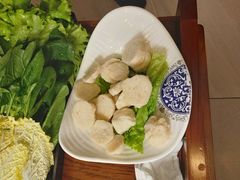 -楼外楼大刀肉传统火锅居(繁荣路店)