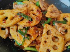 -湖泉水云间餐厅·弥勒地道菜(B座店)