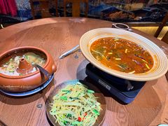 -老滇山寨•云南特色菜•地方菜•民族风情歌舞表演(金碧店)