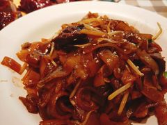 -新大咀港式茶餐厅(宝山万达店)