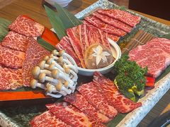 -炼火烤肉店