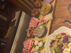 -明洞阿姨·韩式酱蟹烤肉·创意料理(三元桥店)