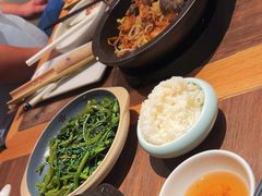 -云海肴·汽锅鸡·云南代表菜(浦江欢乐颂店)