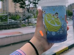 VC柠爽风味气泡饮-麦当劳(金山红星美凯龙DT店)