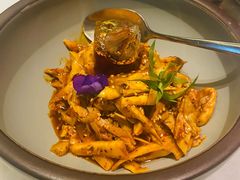 敲糖棒棒鸡-辛香汇·现炒川菜(淮海路百盛店)
