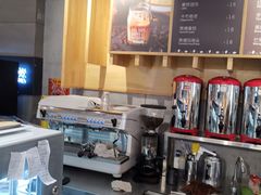 -焙丽拾光(麦凯乐直营店)
