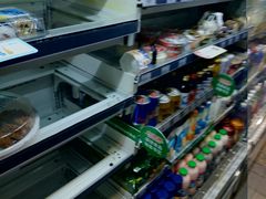 -全家便利店(上海火车站站二店)