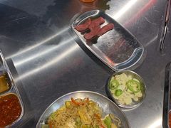 -马路牙子烧烤音乐酒馆(望京店)