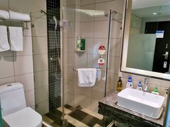 卫生间-美仑皓晖酒店