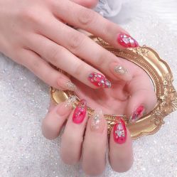 -七彩虹美甲美睫 半永久