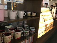 -星巴克(上海虹桥站2A检票口)