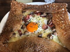 鸡蛋蘑菇熏肉荞麦可丽饼-RAC BAR(安福路店)