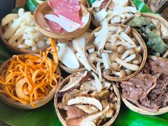 -菌海森林·非遗野生菌火锅(西山区滇池路摩根道店)
