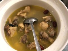 土鸡炖岩耳-唐师傅湘西名菜馆(武陵路店)