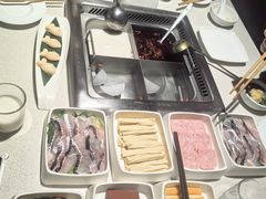 -海底捞火锅鲜切牛肉主题店(长寿路店)