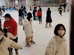 -冰纷万象滑冰场(二七万象城店)