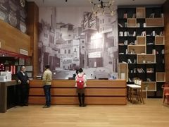 -湛江远扬YOUNG咖啡主题酒店(赤坎老街店)