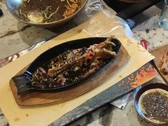 -破瓦寒窑·地摊烤羊排