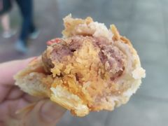 咸蛋黄鲜肉月饼-泰康食品(南京东路店)
