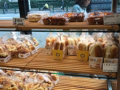 -苹果花园(乳山路店)