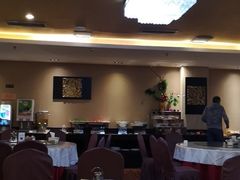 -昆明朗威酒店(昆明站火车站双桥夜市风情街店)