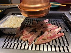 -臻牛烤肉