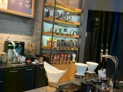 -星巴克臻选(周浦万达店)