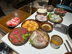 -贵府酸汤牛肉火锅·贵州老字号(飞山街店)