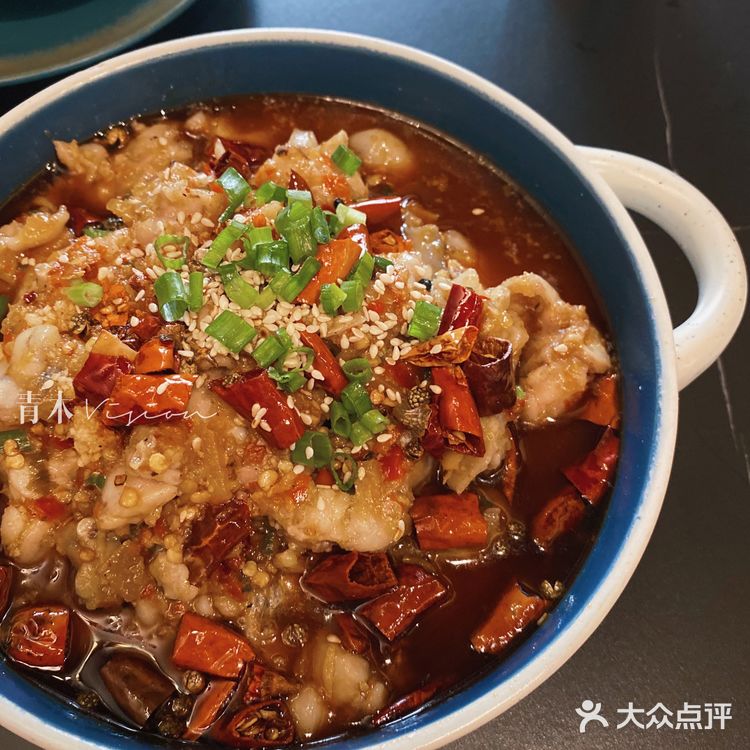 特色菜🍲｜古城里精致的中餐厅[糖果]