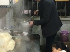 -易毛特色牛肉面(解放碑步行街店)