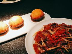 -蝴蝶里·粤菜·点心(滨江龙湖店)