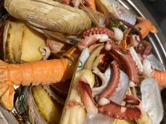 石锅原汁海鲜汇-鲁采LU STYLE(新天地店)