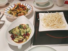 -黄记煌三汁焖锅(新佳丽江汉路店)